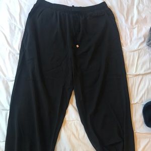 Kittenish black cargo pants